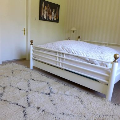 Einrichtungsbeispiel Beni Ourain im Schlafzimmer